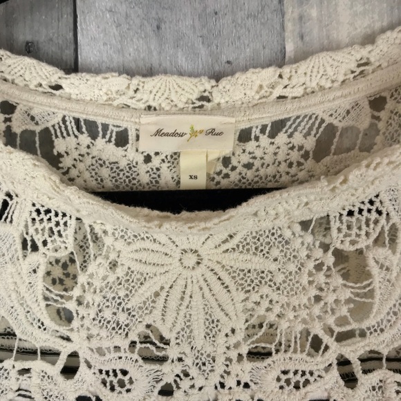 Anthropolgie Meadow Rue Lace Edge Tee XS EUC - Picture 6 of 8